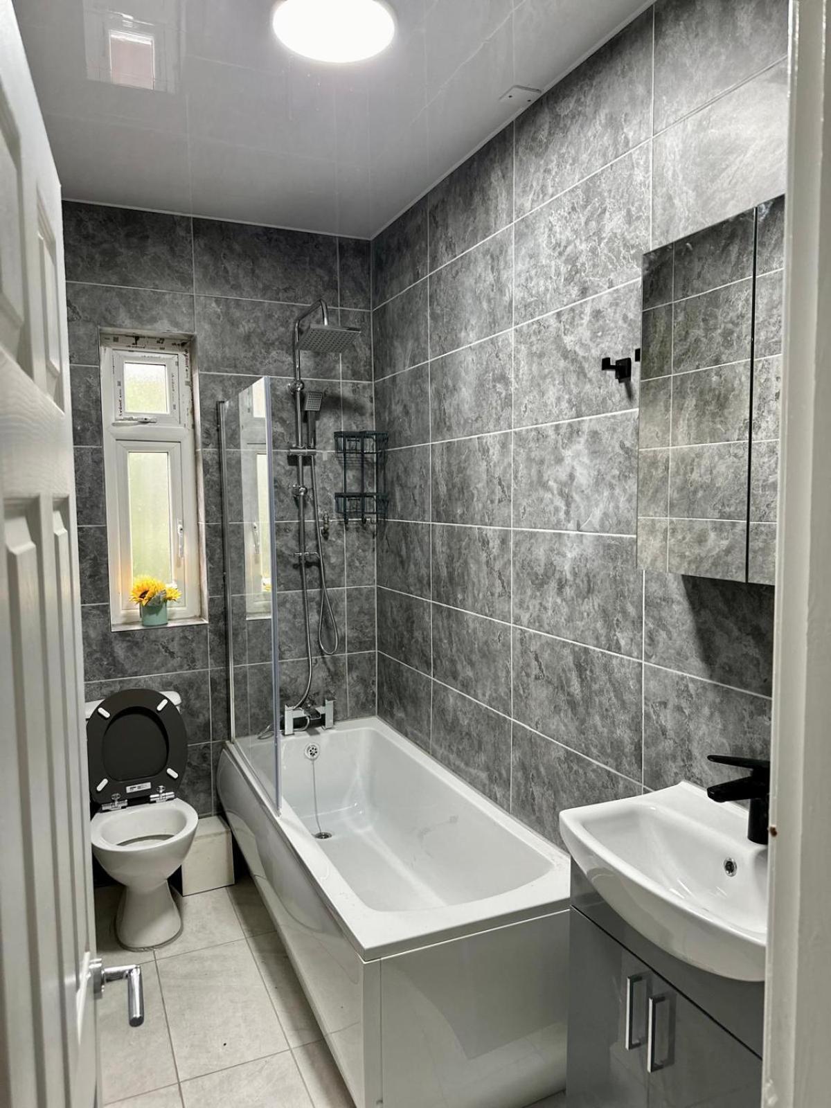 Dmk Haven Apartment Манчестър Екстериор снимка